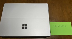 Good
													Microsoft Surface Pro 8 - I7, Platinum, 1 TB, 16 GB, photo 5 of 6