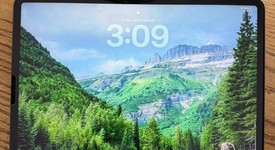 Good
													Apple iPad Pro 12.9" 4th Gen 2020 - Unlocked, Gray, 128 GB, A2069, photo 2 of 7