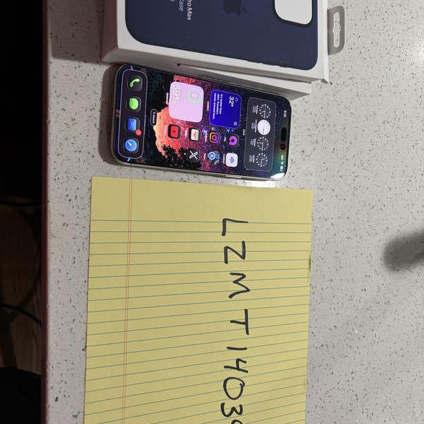 Apple iPhone 16 Pro Max - Unlocked, 256 GB, Natural, A3084