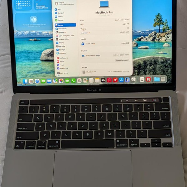 MacBook Pro 2022 - 13 inch - 256 GB, Gray, 8 GB, Apple M2