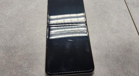 Fair
													Samsung Galaxy Z Flip3 5G - Verizon, Cream, 128 GB, 8 GB, SM-F711U, photo 4 of 6
