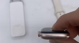 Good
													Apple Watch Series 10 42mm - Unlocked, Rose Gold, A3001 - Cellular, Aluminum, photo 6 of 6