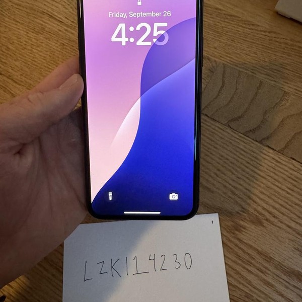 Apple iPhone Xs - Unlocked, 64 GB, Gray, A1920