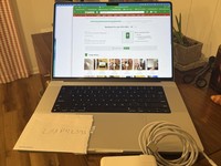 MacBook Pro Late 2023 (M3) - 16"