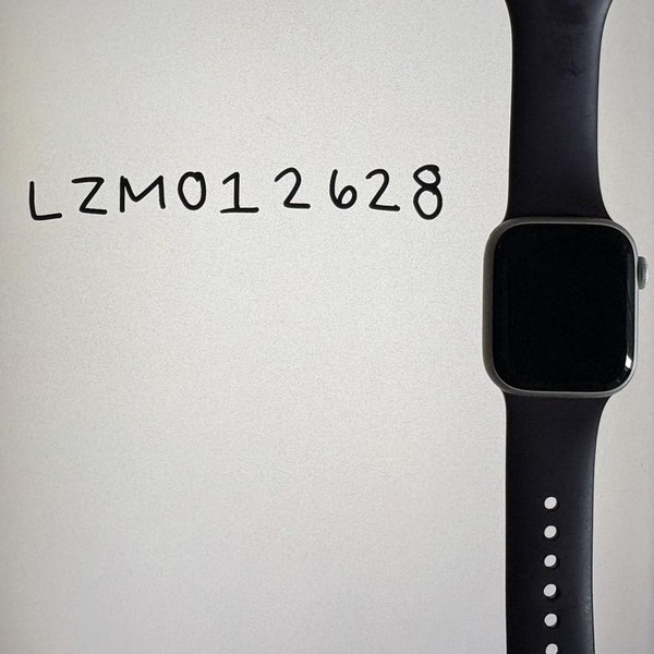 Apple Watch Series 7 45mm - Starlight, A2474 - GPS, Aluminum