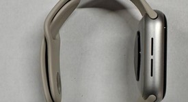 Good
													Apple Watch SE 2nd Gen 40mm - Silver, A2722 - GPS, Aluminum, photo 5 of 16