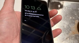 Good
													Google Pixel 8 - Verizon, Hazel, 256 GB, 8 GB, GKWS6, mmWave 5G, photo 2 of 7