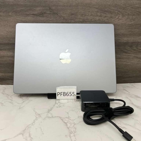 MacBook Pro 2021 - 14 inch - 512 GB, Gray, 16 GB, Apple M1 Pro 8-core