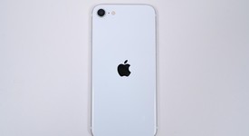 Good
													Apple iPhone SE 2nd Gen 2020 - Cricket, White, 64 GB, A2275, photo 3 of 8