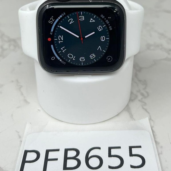Apple Watch Series 5 40mm - Gray, A2092 - GPS, Aluminum