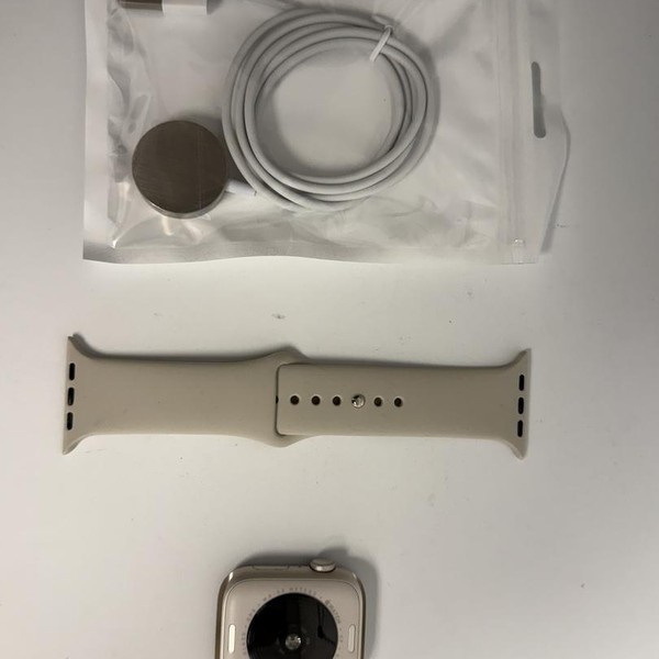 Apple Watch SE (2nd Gen) 44mm - Starlight, A2723 - GPS, Aluminum