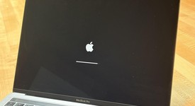 Good
													MacBook Pro 2016 (With Touch Bar) - 13" - Silver, 512 GB, 16 GB, photo 4 of 7