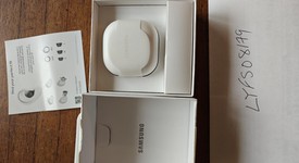 Used
													Samsung Galaxy Buds FE - White, photo 3 of 4