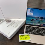 Mint MacBook Air 2025 (M4) - 13 inch - 256 GB, Starlight, 16 GB, Apple M4