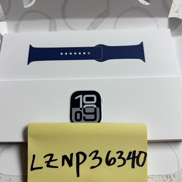 Apple Watch Series 10 42mm - Unlocked, Silver, A3001 - Cellular, Aluminum