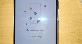 Good
													Google Pixel 2 - Unlocked, White, 64 GB, Google Edition, photo 2 of 3