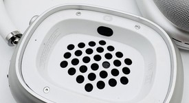 Used
													Apple AirPods Max - Silver, photo 2 of 9