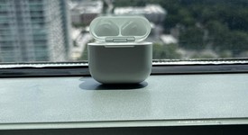 Used
													Apple AirPods 4th Gen - Active Noise Cancellation, photo 1 of 8