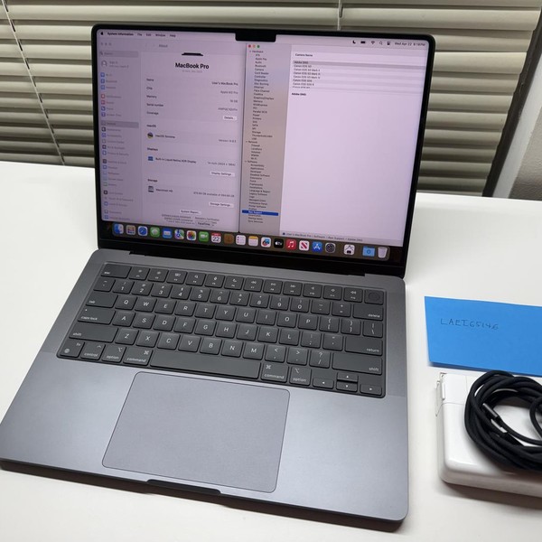 MacBook Pro Late 2023 (M3) - 14 inch - 1 TB, Black, 18 GB, Apple M3 Pro 12-core, 18-core GPU