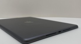 Good
													Apple iPad 7th Gen - Wi-Fi, Gray, 32 GB, A2197, photo 4 of 5