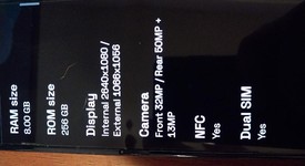 Mint
													Motorola Razr (2024) - Cricket, Orange, 256 GB, 8 GB, photo 3 of 7