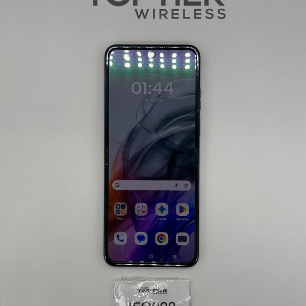 Motorola Razr (2024) - Boost, 256 GB, Gray, 8 GB