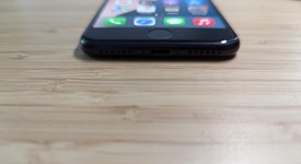 Fair
													Apple iPhone SE 3rd Gen 2022 - Unlocked, Midnight, 64 GB, A2595, photo 3 of 13