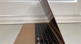 Good
													MacBook Air 2020 - 13" - I5, Gold, 512 GB, 8 GB, photo 5 of 12