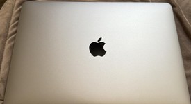 Fair
													MacBook Air 2020 - 13" - Apple M1, Silver, 256 GB, 8 GB, photo 4 of 11