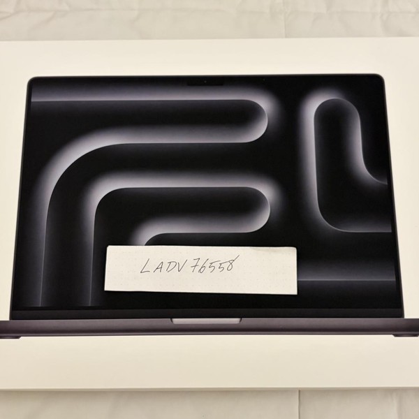 MacBook Pro 2026 - 16 inch (M5) - 1 TB, Space Black, 24 GB, Apple M5 Pro 18-core (20-core GPU), Standard Display