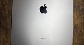 Good
													Apple iPad Pro 12.9" 6th Gen 2022 - Unlocked Non-US, Gray, 512 GB, photo 1 of 1