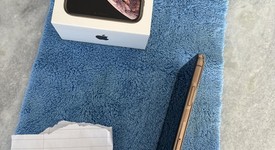 Mint
													Apple iPhone Xs Max - Verizon, Gold, 256 GB, A1921, photo 3 of 8