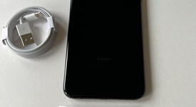 Good
													Apple iPhone 7 Plus - Unlocked, Jet Black, 32 GB, A1661, photo 4 of 9