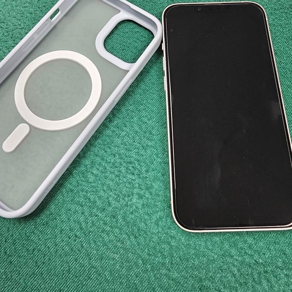 Apple iPhone 14 - Unlocked, 128 GB, Starlight, A2649