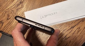 Mint
													Motorola Edge Plus (2023) - Unlocked, Black, 512 GB, 8 GB, photo 4 of 6