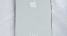 Mint
													Apple iPhone Xs - Unlocked, Silver, 256 GB, A1920, photo 3 of 6