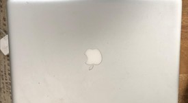 Good
													MacBook Pro 2012 (Unibody) - 15" - Silver, 500 GB, 8 GB, photo 1 of 5