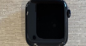 Mint
													Apple Watch SE 2nd Gen 44mm - Midnight, A2723 - GPS, Aluminum, photo 4 of 12