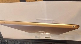Mint
													Apple iPad 8th Gen - Wi-Fi, Gold, 128 GB, A2270, photo 1 of 6