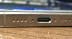 Good
													Apple iPhone 15 Pro Max - Unlocked, Natural, 256 GB, A2849, photo 6 of 6