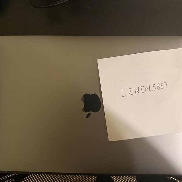 MacBook Pro 2020 - 13 inch - 256 GB, Gray, 8 GB, Intel Core i5