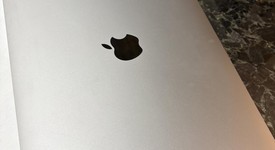 Good
													MacBook Air 2020 - 13" - I5, Gray, 512 GB, 8 GB, photo 5 of 11