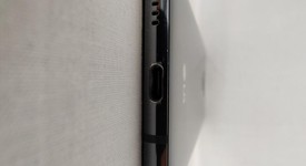 Good
													LG V35 ThinQ - AT&T, Gray, 64 GB, photo 4 of 7