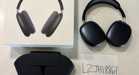 Used
													Apple AirPods Max USB-C - Midnight, photo 2 of 3