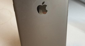 Good
													Apple iPhone 6 - Unlocked, Gold, 64 GB, A1549, photo 3 of 8