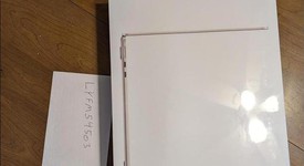New
													MacBook Air 2022 - 13" - Apple M2, Starlight, 256 GB, 8 GB, photo 3 of 3