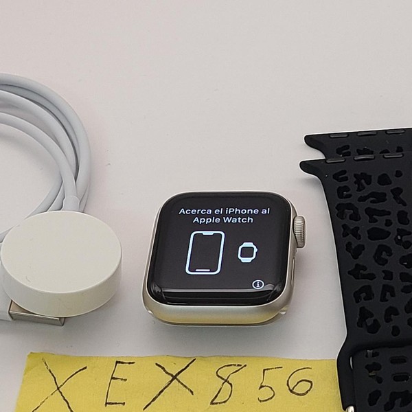 Apple Watch SE 2nd Gen 40mm - Unlocked, Starlight, A2726 - Cellular, Aluminum