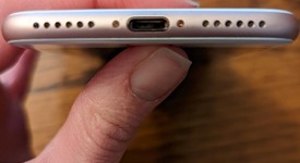 Good
													Apple iPhone 7 - T-Mobile, Rose Gold, 32 GB, A1778, photo 4 of 8