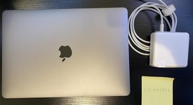 Good
													MacBook Pro 2018 (With Touch Bar) - 13" - I5, Gray, 256 GB, 8 GB, photo 1 of 7