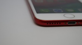 Good
													Apple iPhone 7 - Unlocked, Red, 128 GB, A1660, photo 4 of 12